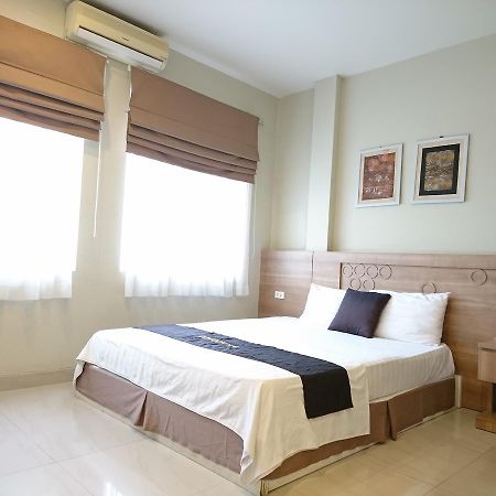 הלונג London Hotel מראה חיצוני תמונה