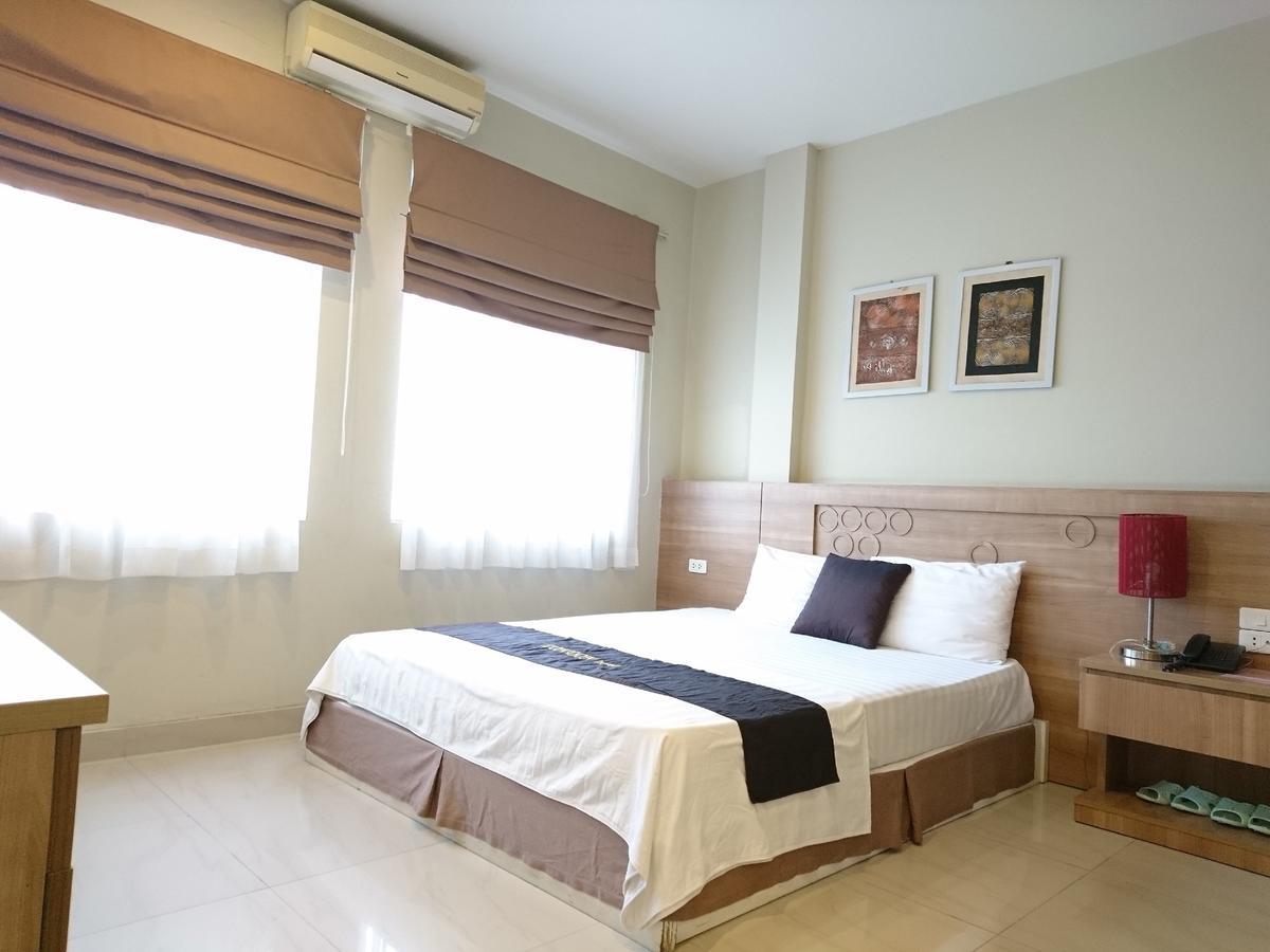 הלונג London Hotel מראה חיצוני תמונה