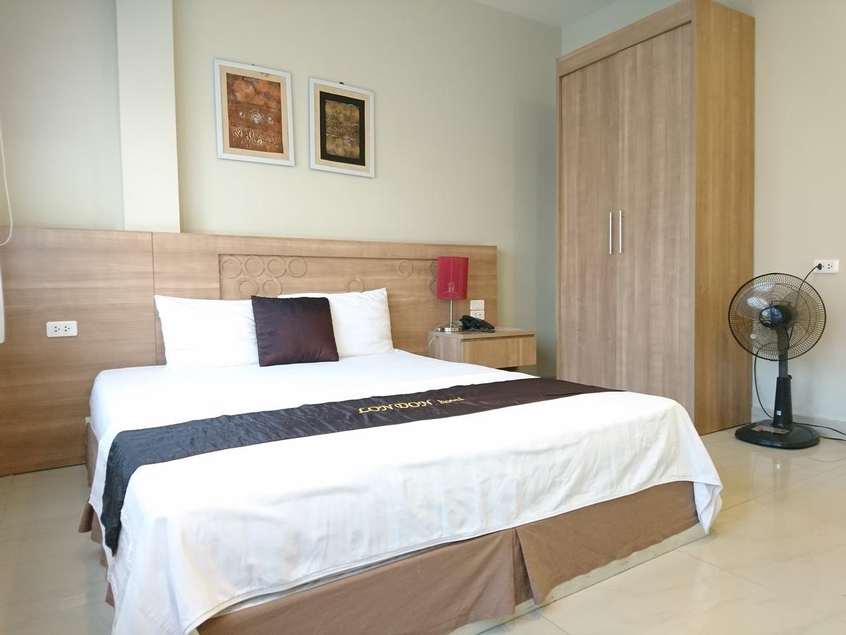 הלונג London Hotel מראה חיצוני תמונה