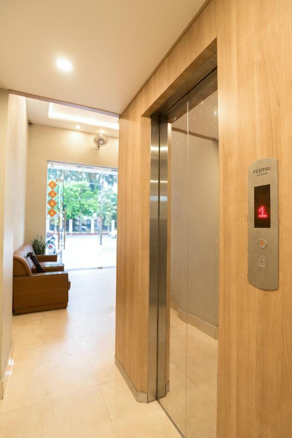 הלונג London Hotel מראה חיצוני תמונה
